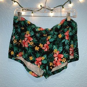 NoBoundaries Floral Shorts